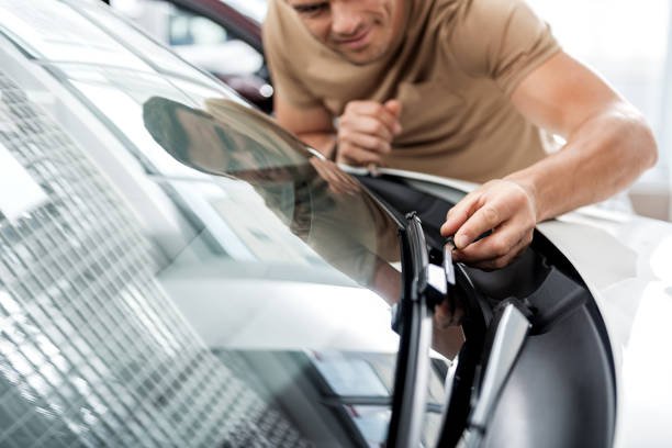 Auto Glass Repair Duarte CA - Reliable Windshield Repair and Replacement Services By Supreme Mobile Auto Glass